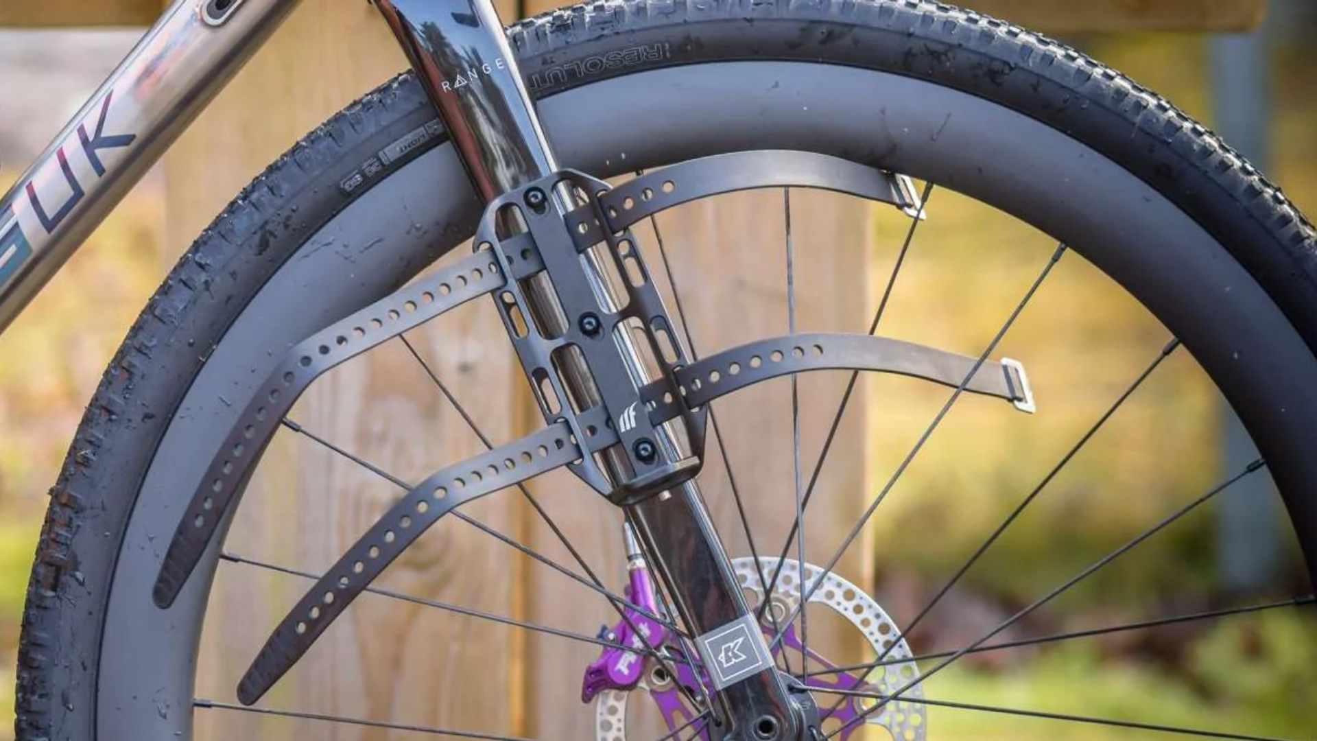 Better Than Cargo Cages? Tailfin Launches New Fork Pack Front Pannier 