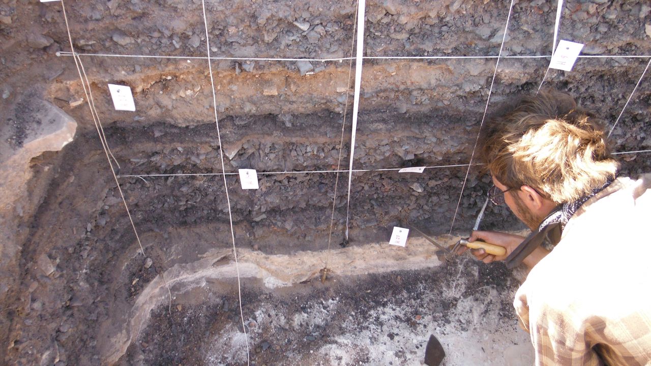The researchers investigated deposits at Slaves Hill of slag from the ancient copper industry mixed with charcoal.