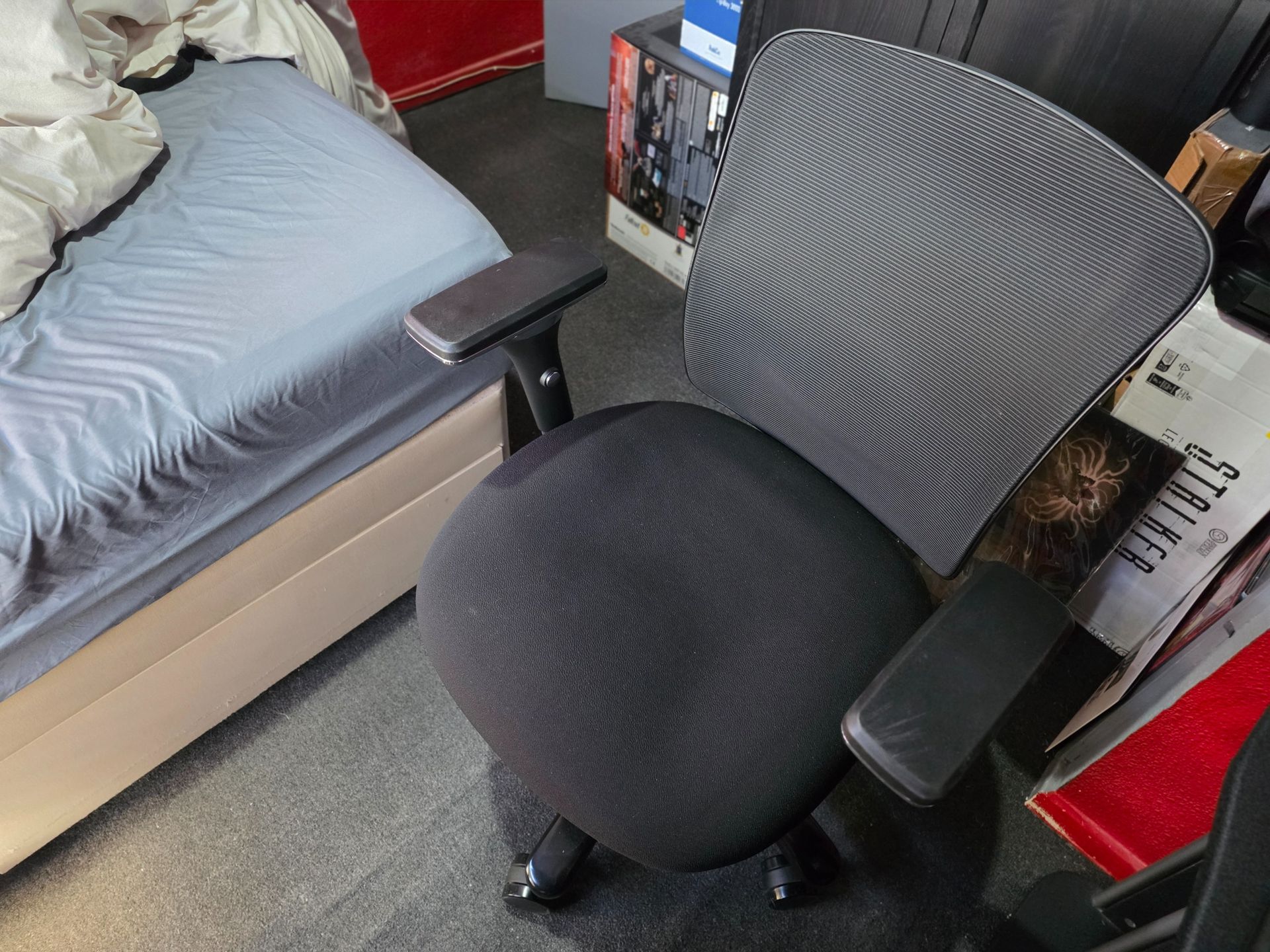 FlexiSpot C3 Ergonomic Chair