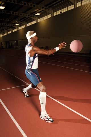 Static lunge medicine ball throw