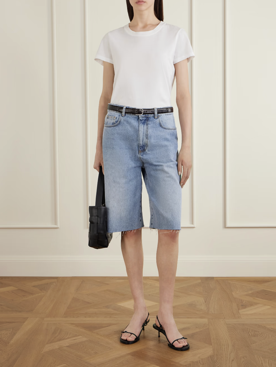 R&Oacute;HE, Distressed denim shorts
