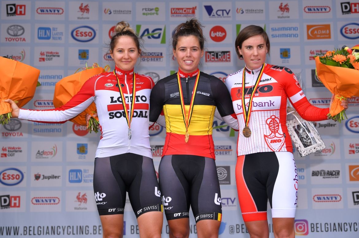 (l-r) Valeria Demey, Annelies Dom and Sanne Cant