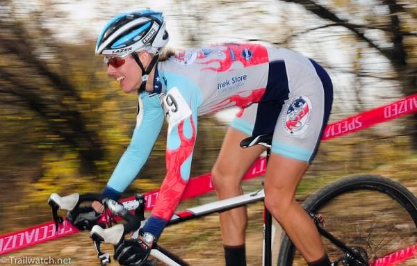Paula Burks (US Stove/Vantaggio Fitness) on a descent