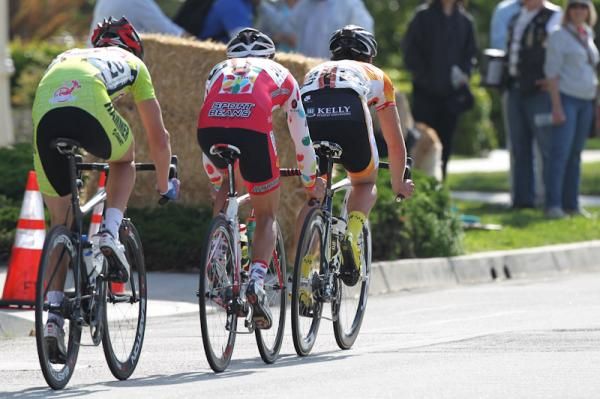 Sergio Hernandez (Jelly Belly), Alex Darville (Hammer Nutrition), and Ian Moir (Team Optimum/Kelly Benefit Strategies) make an early breakaway attempt.