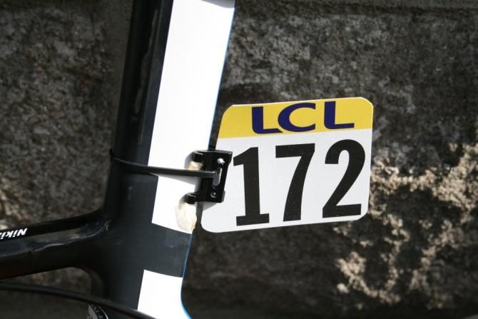Neat removable dossard holder on the Giant Propel used by Giant-Shimano