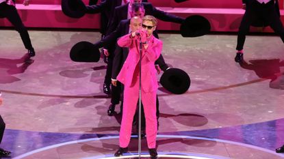  Ryan Gosling performs 'I'm Just Ken' from "Barbie" onstage during the 96th Annual Academy Awards at Dolby Theatre on March 10, 2024 in Hollywood, California. (Photo by Kevin Winter/Getty Ima