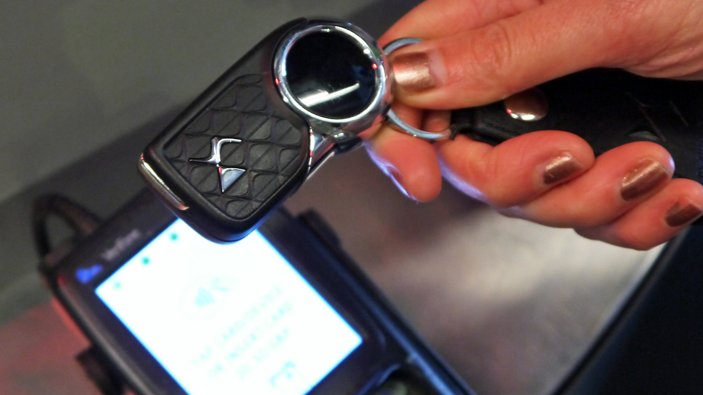 Make sure you line up the disc with the payment machine