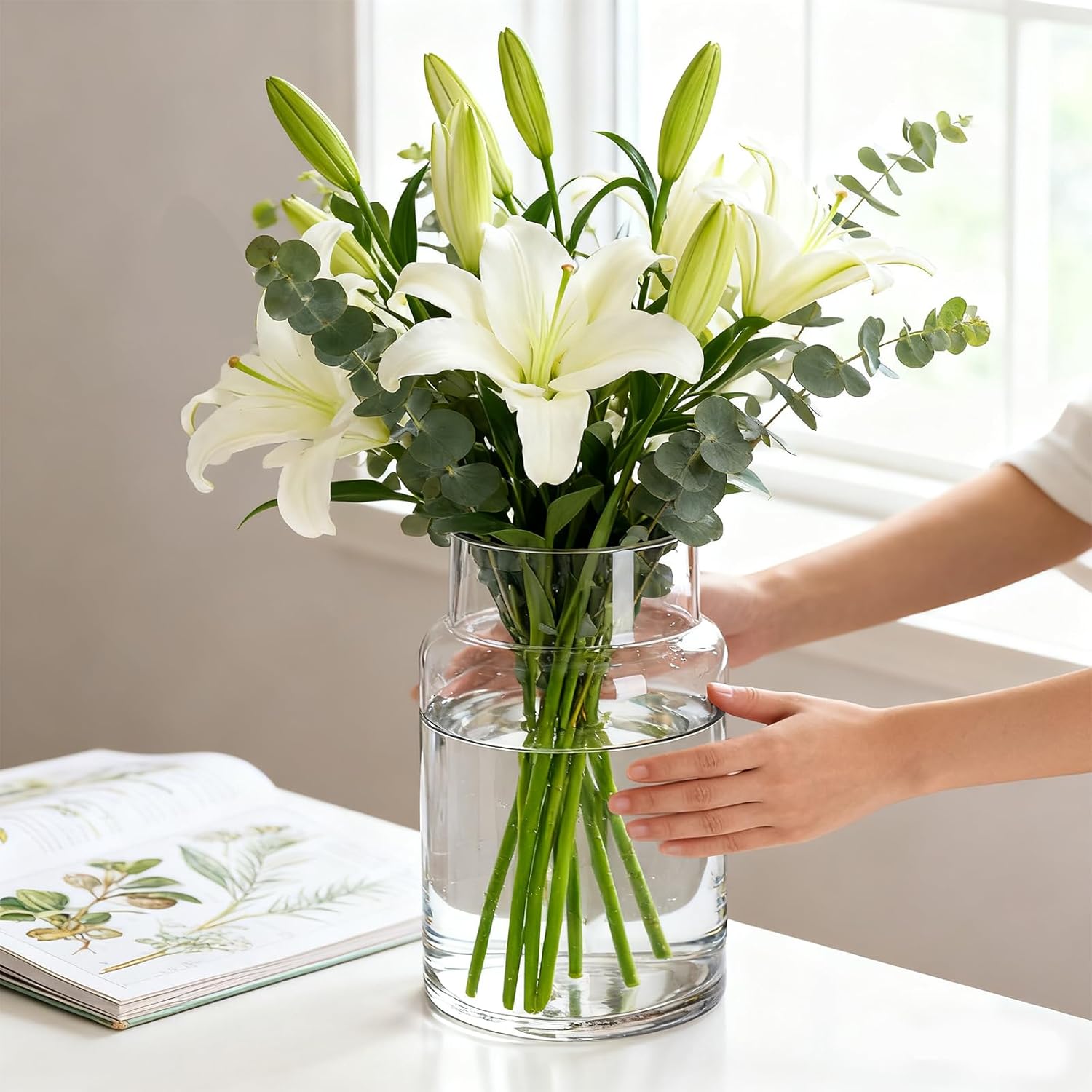 Nagpew Clear Vases for Centerpieces, 9 Inch Large Glass Vase With Wide Mouth Weighted Bottom, Easy Clean Modern Fish Bowl for Long Stem, Dried, Artificial Flowers, Bouquet