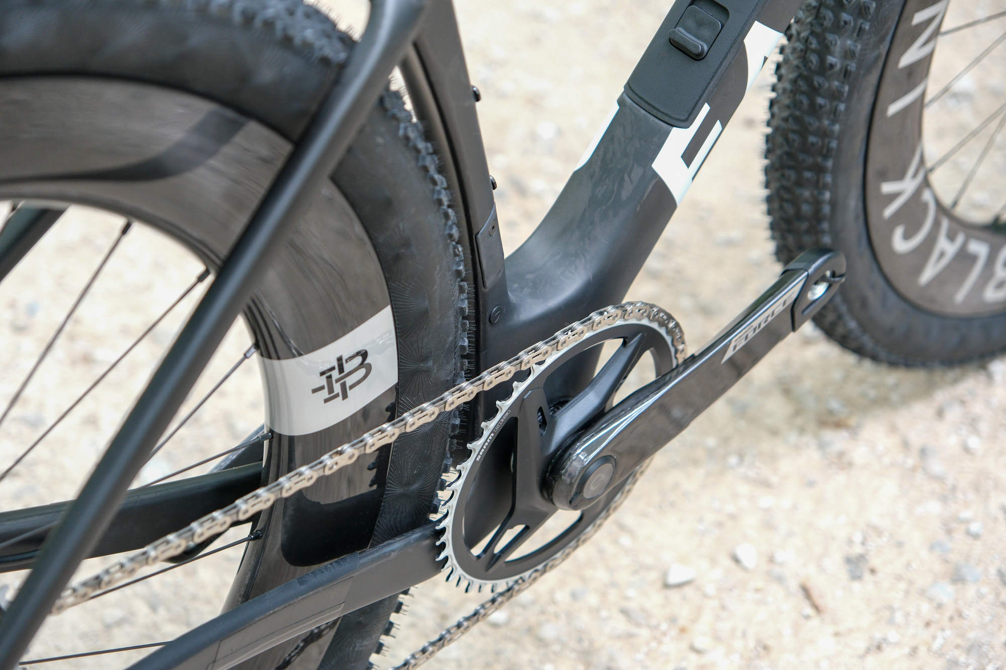 Unnamed Factor prototype gravel bike seen at Unbound Gravel 2026