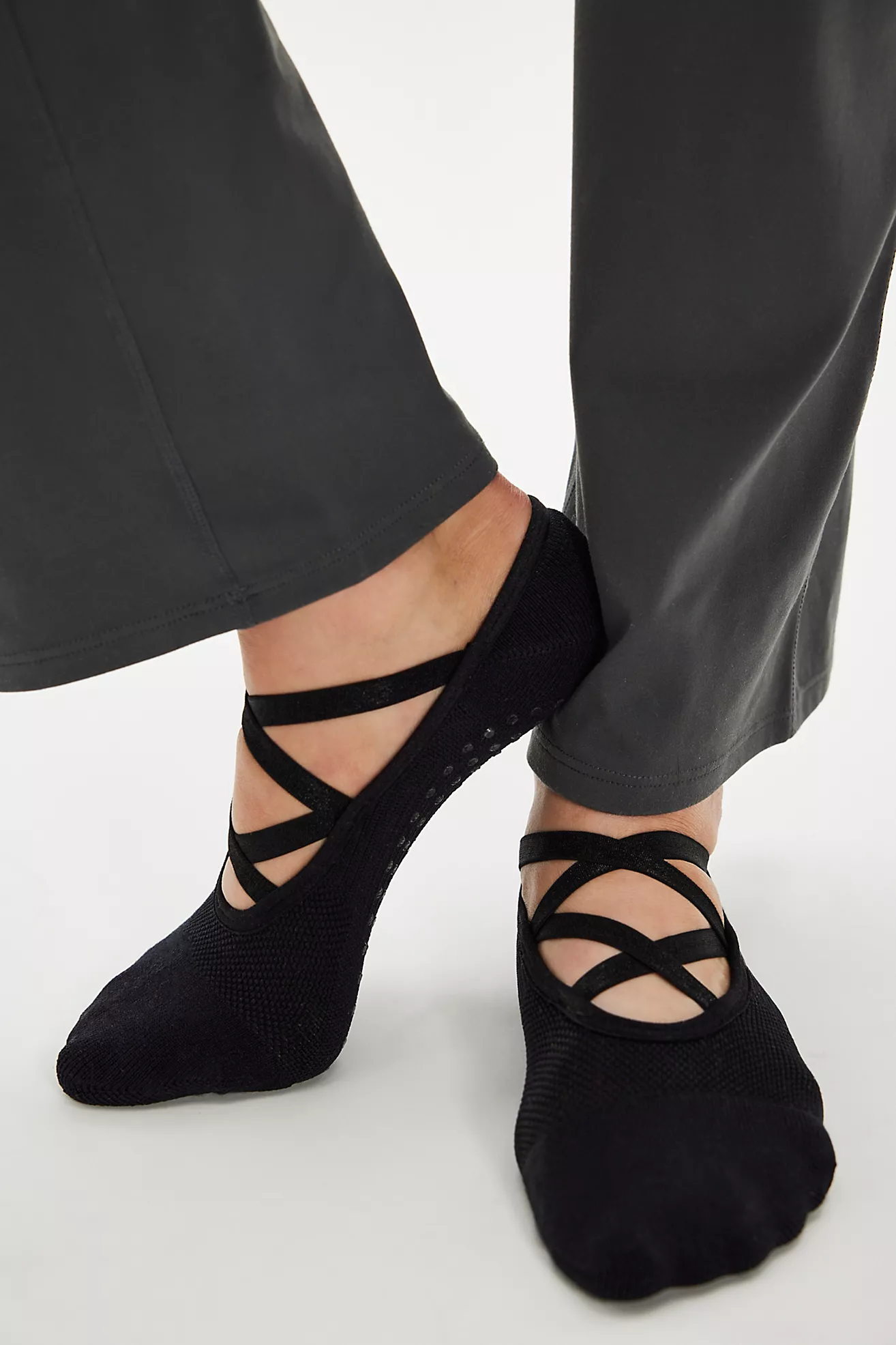 No Show Pilates Grip Socks