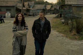 Kate Seigel and Zach Gilford in Midnight Mass