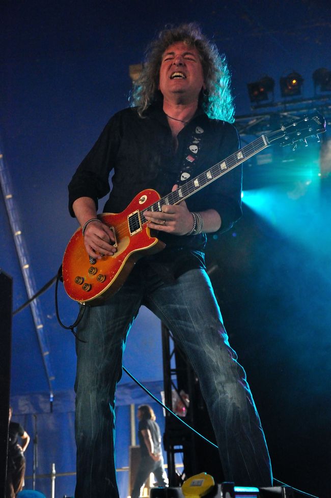Dave Meniketti discusses Y&T’s 40th anniversary Guitar World