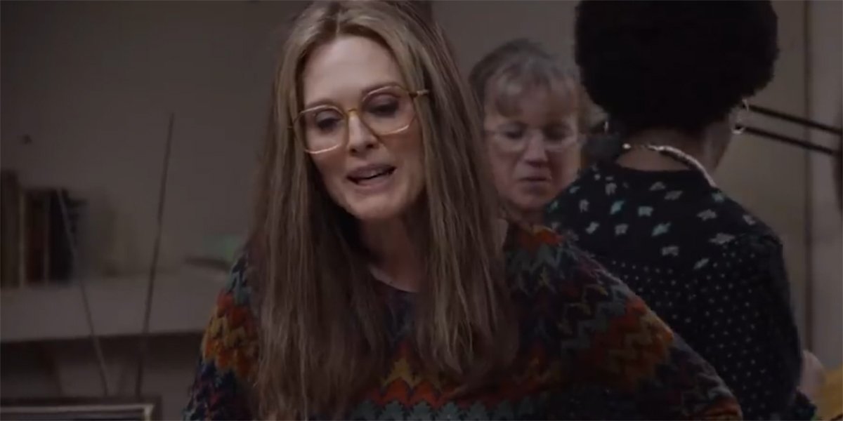 Julianne Moore in The Glorias