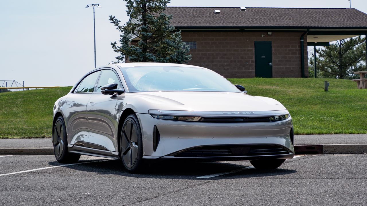 2026 Lucid Air Touring review.