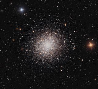 M13, also called the Hercules Globular Cluster, has more than 100,000 stars that shine from about 25,000 light-years away.