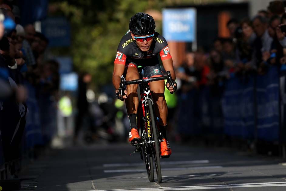 One of the 7 Eleven riders makes his way to the line