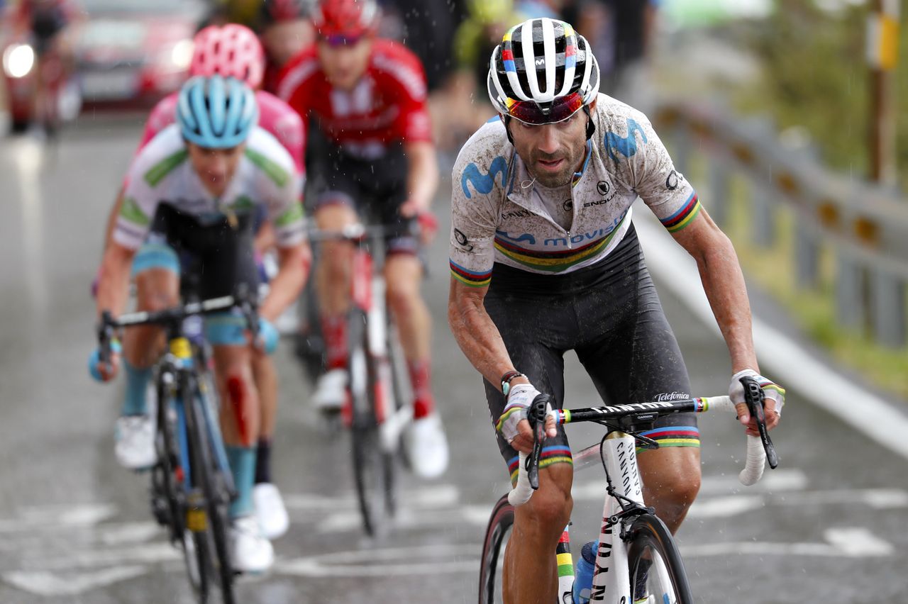 Valverde attacks Lopez on the final climb