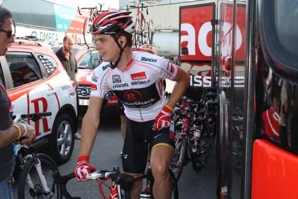 Bjorn Selander (RadioShack) wears the white jersey of best young rider.