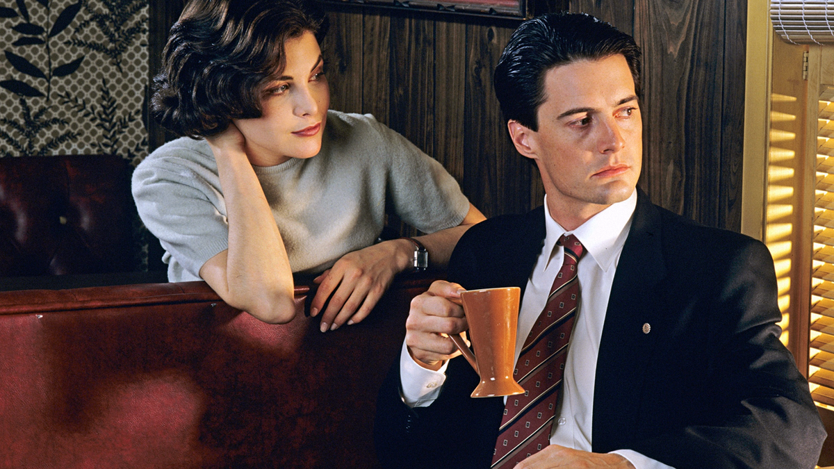 7 secrets revealed in the new Twin Peaks book and what they could mean ...