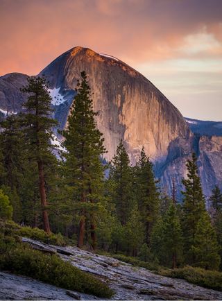 Half Dome, the granite cliff in Yosemite National Park, is made up of granites. New research finds that felsic rocks like granites have dominated the continental crust for 3.5 billion years.