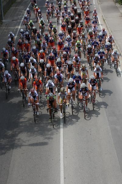 The short stage meant the peloton stayed mainly together.