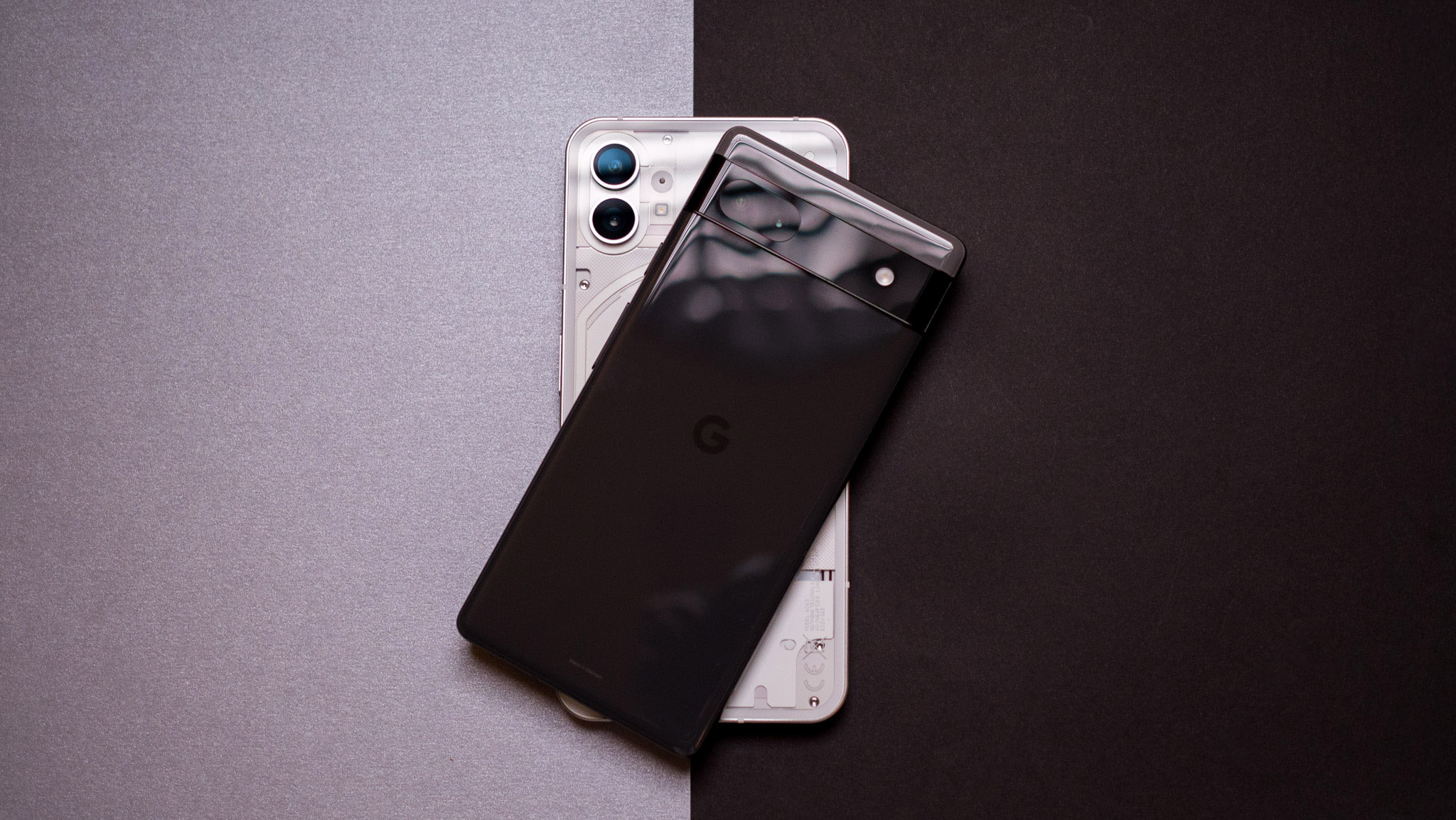 Kein Telefon (1) vs. Google Pixel 6a