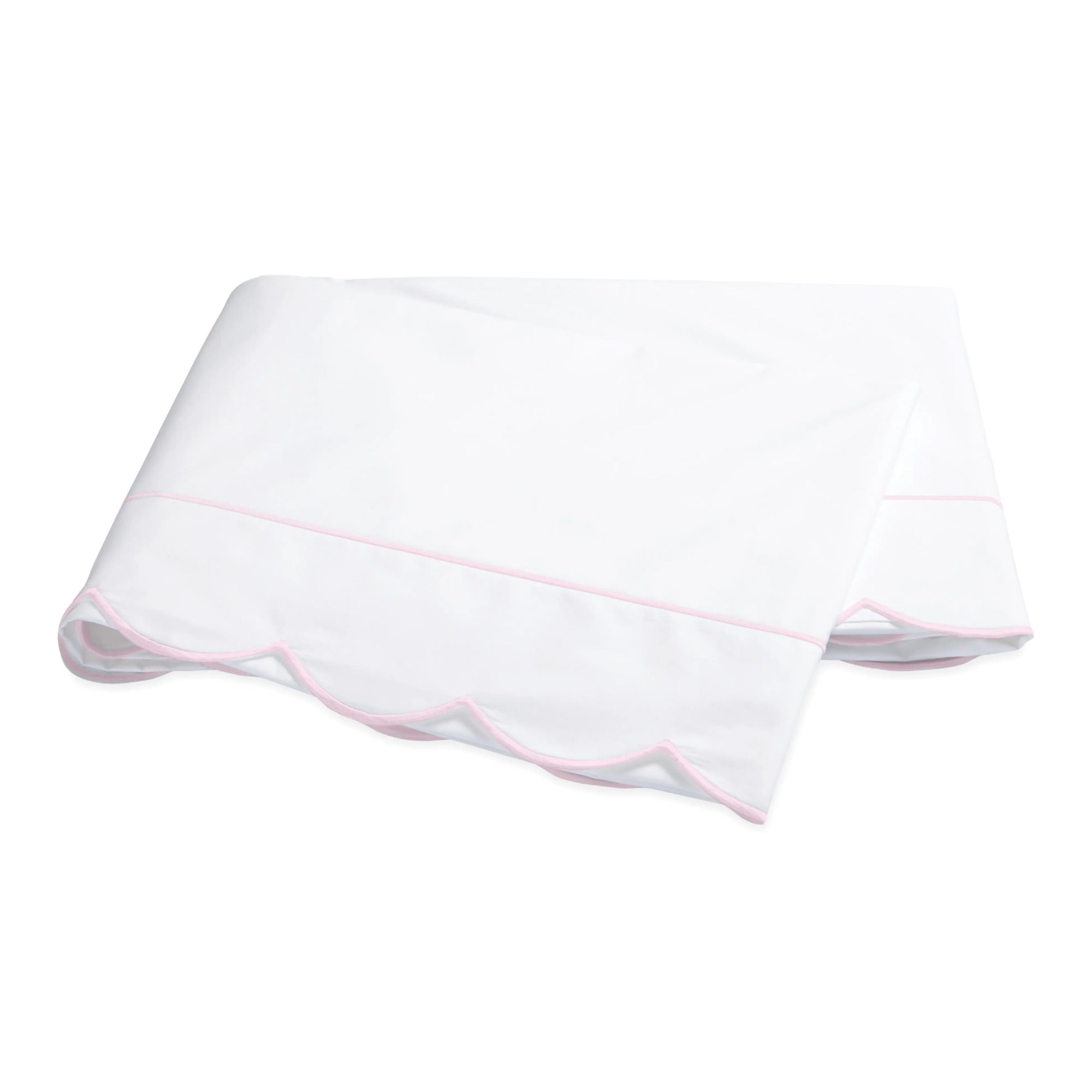 Matouk Butterfield 500 Thread Count Cotton Percale Flat Sheet in a white and pink scalloped design