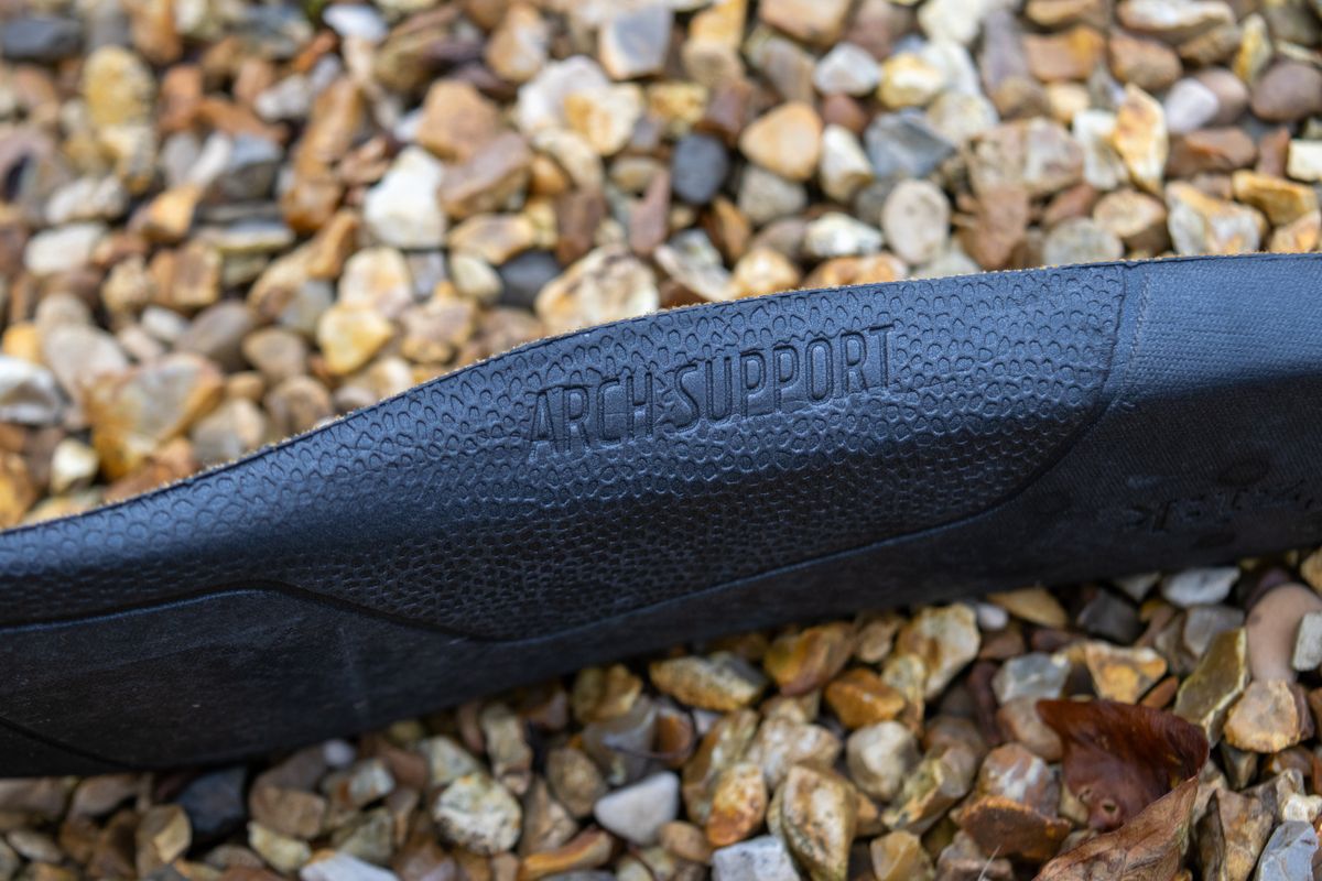 Fizik Tempo Beat cycling shoes on some gravel