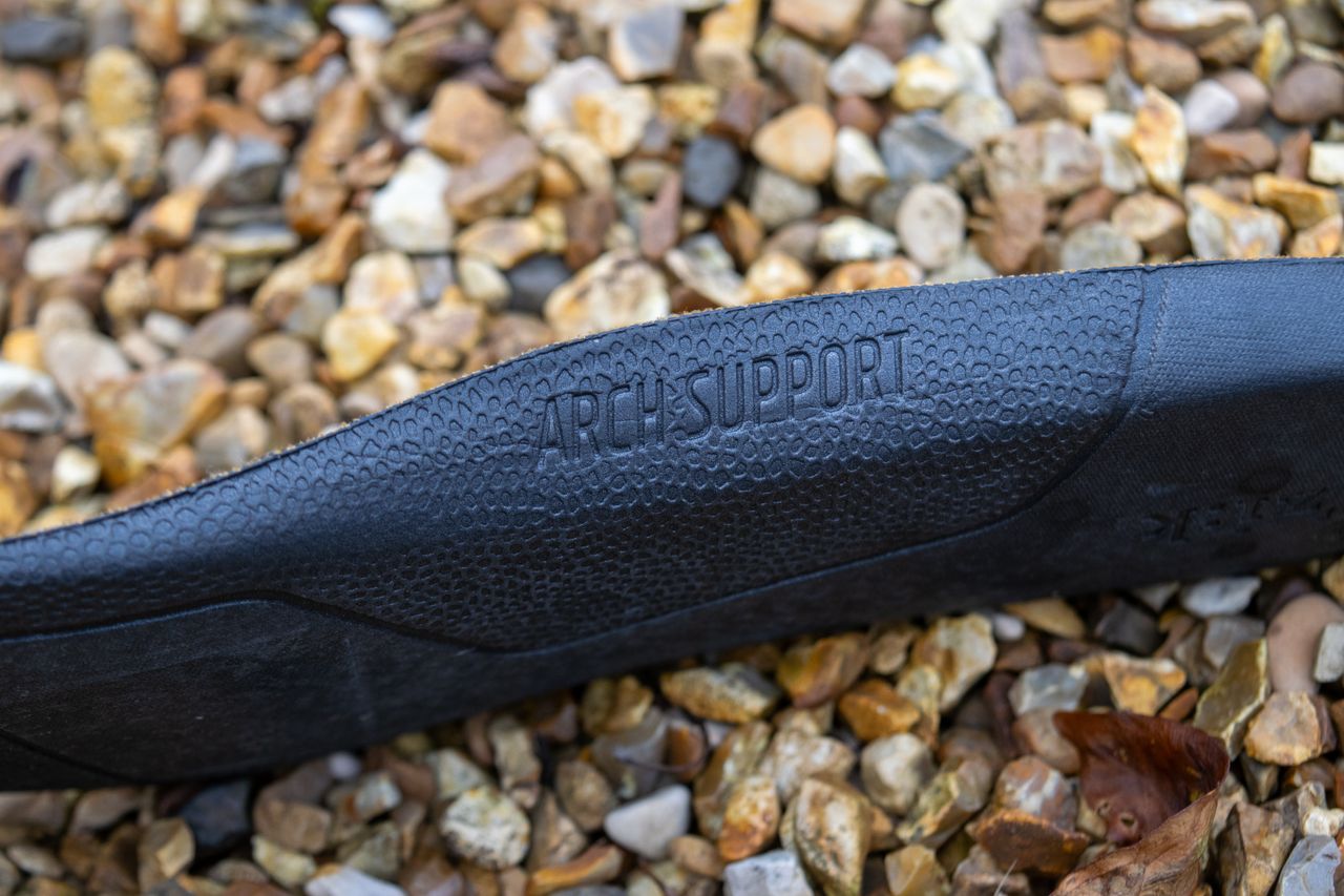 Fizik Tempo Beat cycling shoes on some gravel