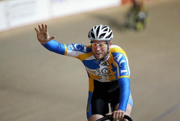 Daniel Ellis celbrates victory in the men's sprint final