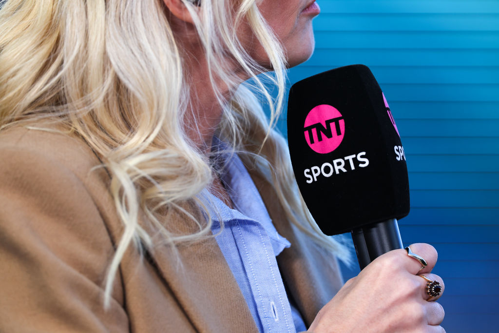 Who are the TNT Sports commentators and pundits this weekend? TNT sports branded microphone during the Premier League match between Everton FC and Manchester United FC at Goodison Park on February 22, 2025 in Liverpool, England.