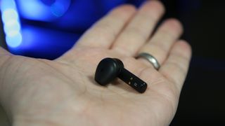 Razer Hammerhead true wireless earbuds