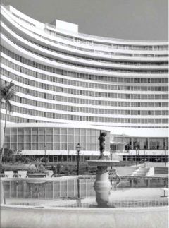Fontainbleau Hotel, Miami