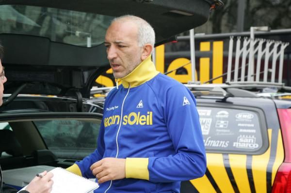 Flavio Mongiardo (Vacansoleil) at the start