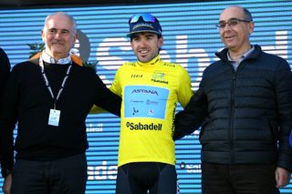 Ion Izagirre in yellow after stage 4