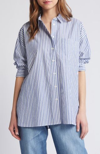 The oversized poplin shirt with straight hem