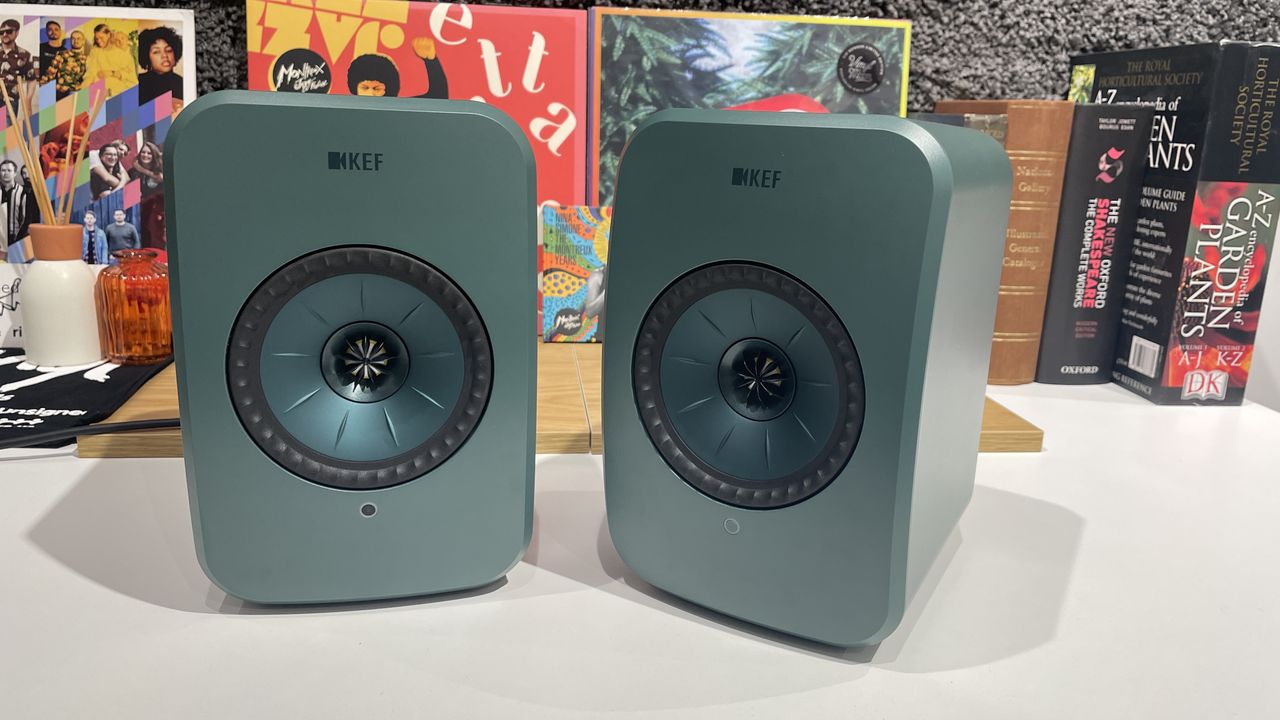 KEF LSX II LT in sage green