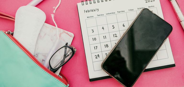 period tracker apps - Tampon and Calendar and feminine products
