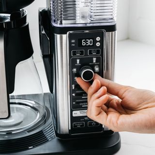 Ninja specialty coffee maker control panel