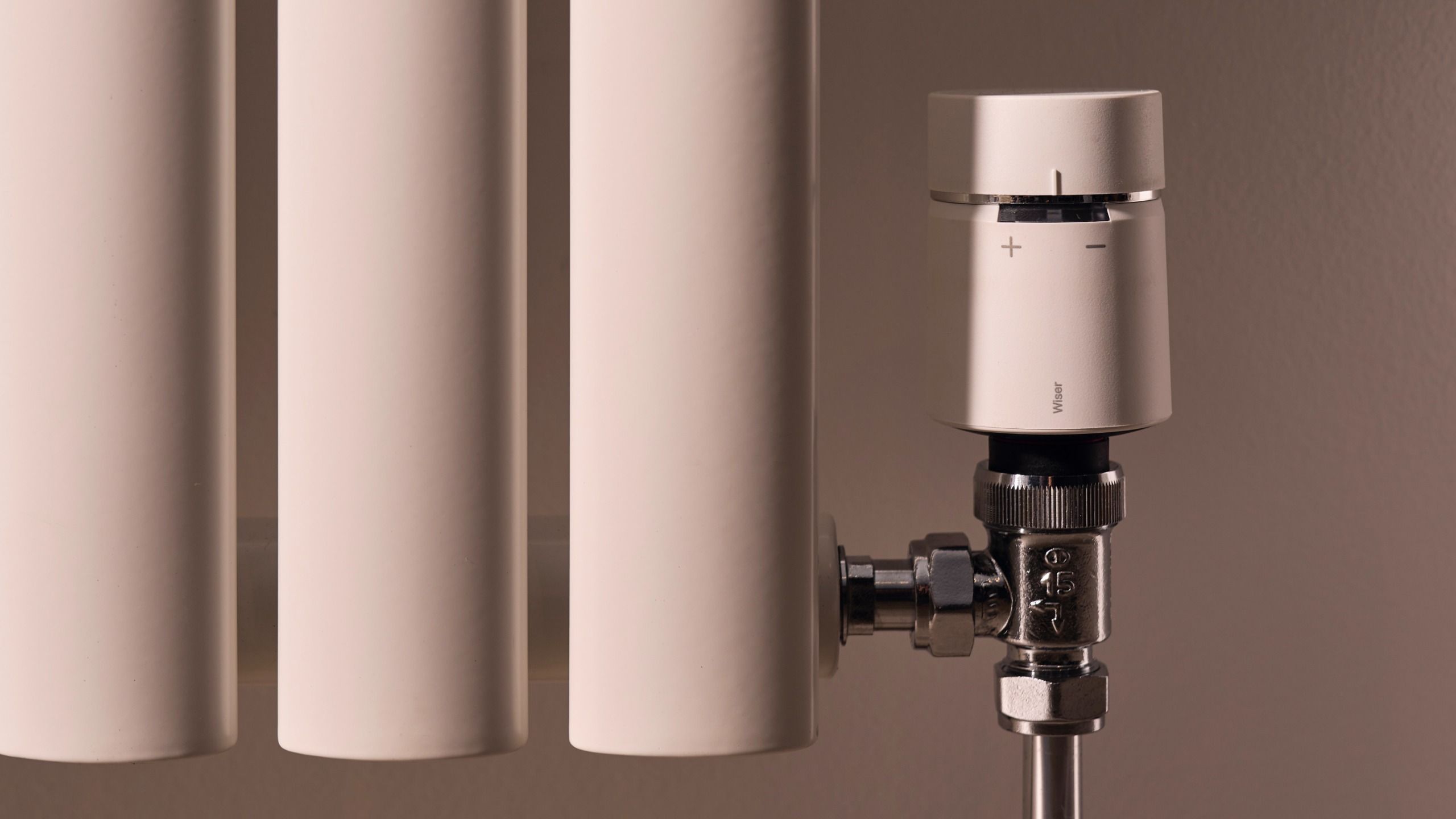 Wiser's new smart radiator thermostat combines sleek looks with ultra-quiet operation