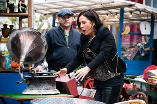 EastEnders spoilers, Kat Moon, Billy Mitchell