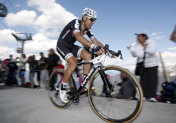 Carlos Sastre (Cervelo) lost precious time on Evans