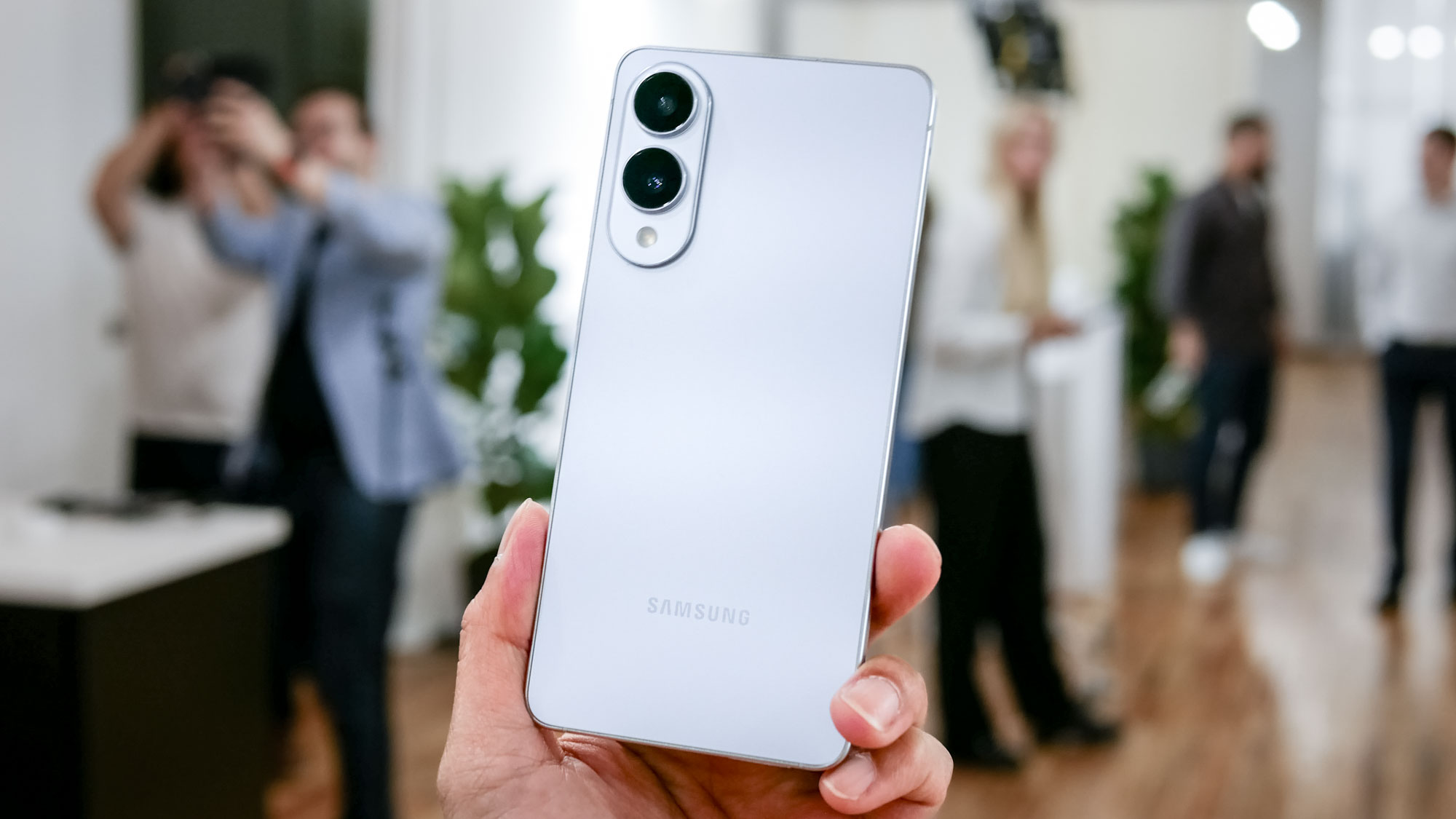 Samsung Galaxy S25 Edge hands-on review.