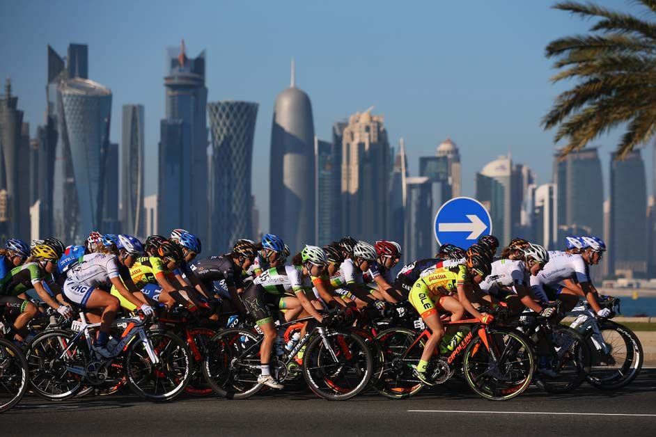 several teams try to control the front