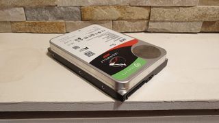 Are seagate hard drives reliable? or should i buy one of these other two?  (recommendations for other hard drives are also welcome) : r/DataHoarder