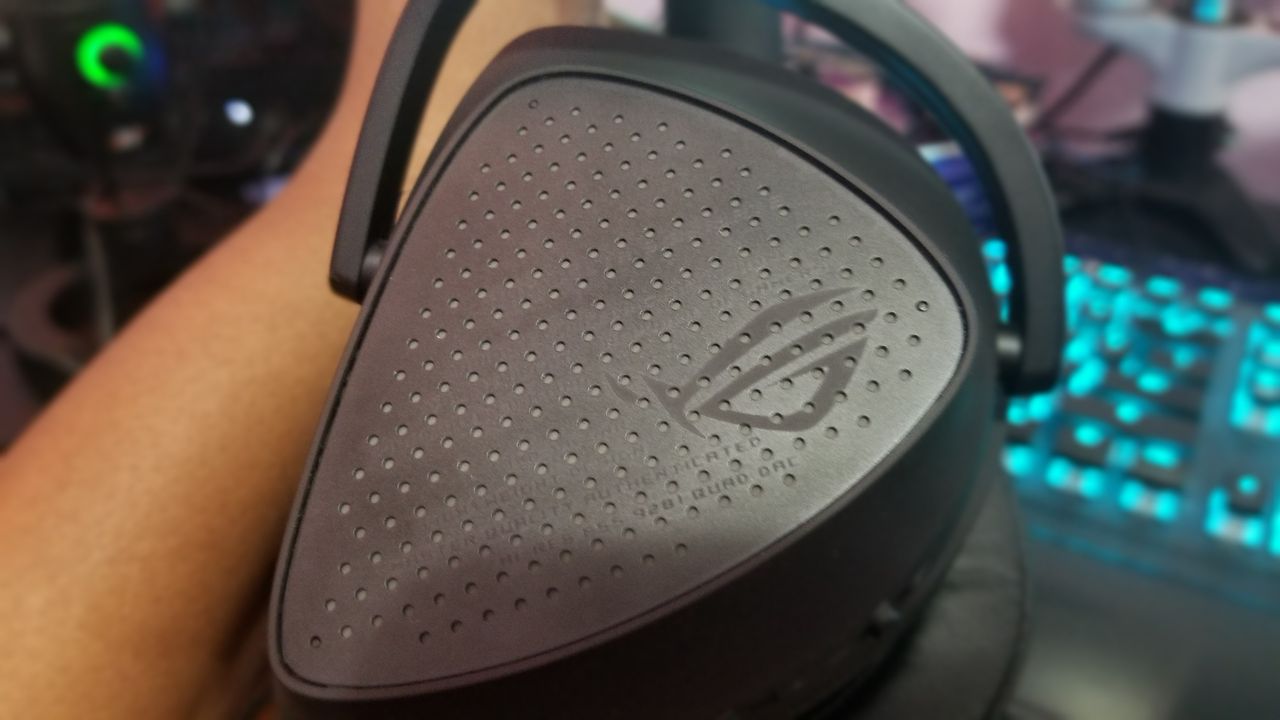 Asus Rog Delta S Animate