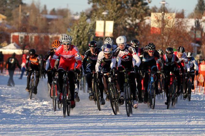 The men start their 60-minute race in near-zero degrees.