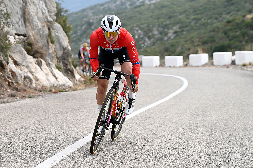 'There will be a point that I will be beaten in a sprint' &ndash; Lorena Wiebes aiming to extend invincible streak in UAE Tour season debut