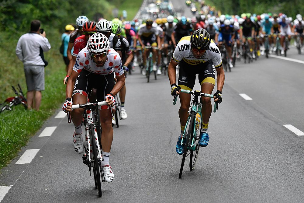Thomas De Gendt tries to make the move early in the stage