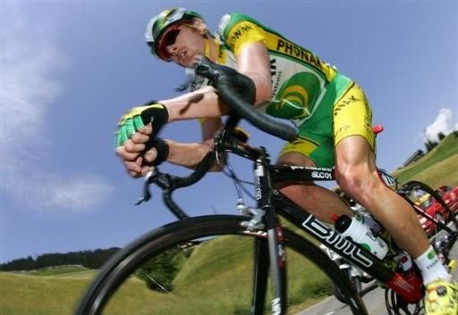 Floyd Landis (Phonak) will have sore arms, but he used his aero position well today